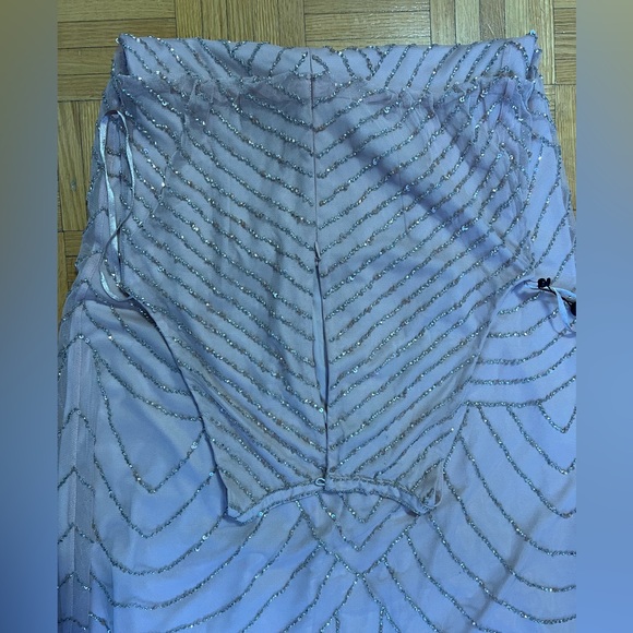 Dress/gown - Picture 3 of 5